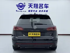 2022 Volkswagen Touareg 3.0TSI Black Sport Package, чёрный — фото 22
