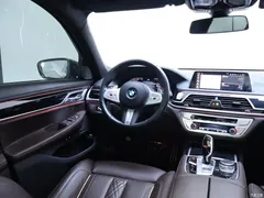 2019 BMW 7 Series 730Li M Sports Package, чёрный — фото 14