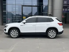 2022 Volkswagen Tayron 380TSI 4WD R-Line, белый — фото 7