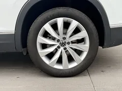 2022 Volkswagen Tayron 380TSI 4WD R-Line, белый — фото 8