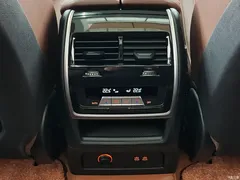 2024 BMW X7 xDrive40i Leading Luxury Package, чёрный — фото 15