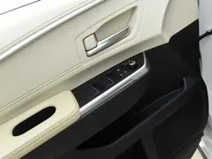 2021 Toyota Sienna 2.5L Hybrid Supreme, белый — фото 10