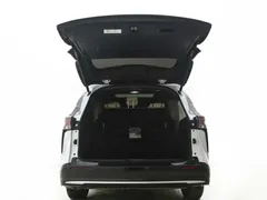 2021 Toyota Sienna 2.5L Hybrid Supreme, белый — фото 11