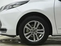 2021 Toyota Sienna 2.5L Hybrid Supreme, белый — фото 12