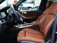 2021 BMW X7 xDrive40i Exclusive Luxury Package, чёрный — фото 4