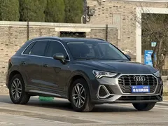 2021 Audi Q3 35 TFSI — фото 2