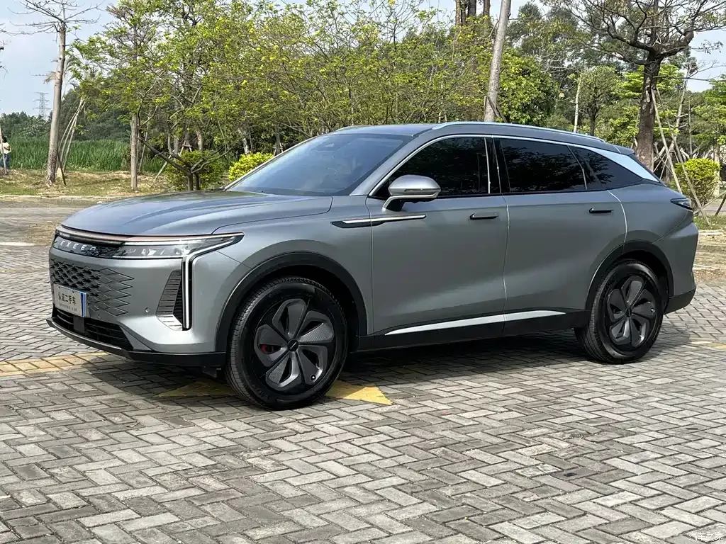 2023 Exeed Xingtu Yaoguang 400T 2WD luxury