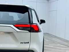 2022 Toyota RAV4 2.0L CVT 2WD Fashion Plus — фото 27