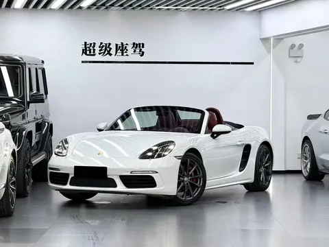 2022 Porsche 718 Boxster 2.0T