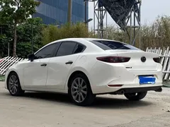 2021 Mazda 3 2.0L AT, белый — фото 7