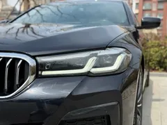 2022 BMW 5 Series 5 530Li M, чёрный — фото 4