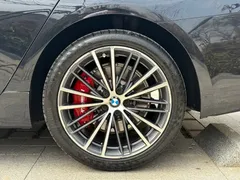 2022 BMW 5 Series 5 530Li M, чёрный — фото 6
