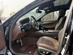2022 BMW 5 Series 5 530Li M, чёрный — фото 9