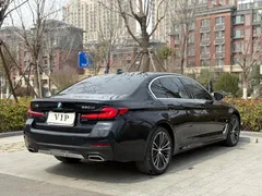 2022 BMW 5 Series 5 530Li M, чёрный — фото 20