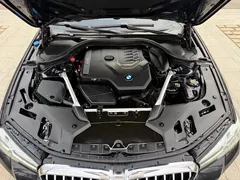2022 BMW 5 Series 5 530Li M, чёрный — фото 27