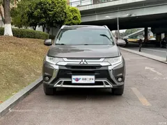 2020 Mitsubishi Outlander 2.0L 2WD Enjoy 7 seats — фото 2