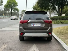 2020 Mitsubishi Outlander 2.0L 2WD Enjoy 7 seats — фото 4