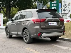 2020 Mitsubishi Outlander 2.0L 2WD Enjoy 7 seats — фото 5