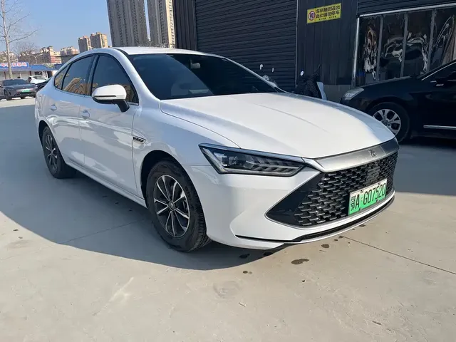 2024 BYD Qin PLUS Honor DM-i PHEV 55km Leading