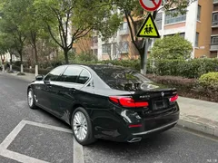 2021 BMW 5 Series 525Li Luxury Package, чёрный — фото 5