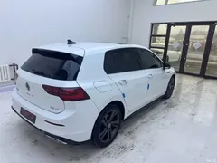 2021 Volkswagen Golf 280TSI DSG R-Line, белый — фото 3