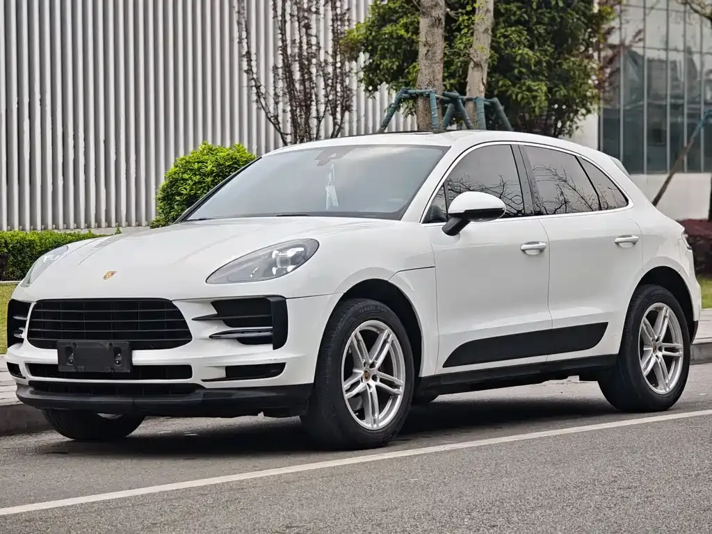 2021 Porsche Macan 2.0T