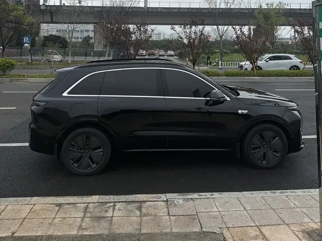 2024 Li Auto L6