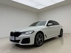 2021 BMW 5 Series 5 530Li xDrive M, белый — фото 1