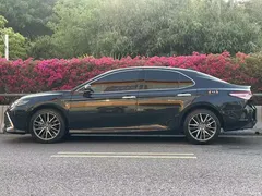 2023 Toyota Camry 2.5G Luxury, чёрный — фото 12