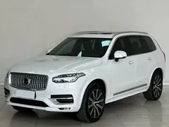 2021 Volvo XC90 B6 Luxury 7, белый — фото 1