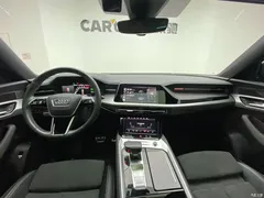 2024 Audi Q6 45 TFSI quattro Qiyun flying riding set 7 seats — фото 13