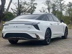 2025 Hongqi H6 2.0T, белый — фото 16