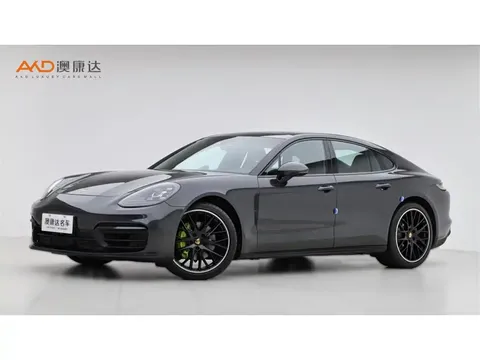 2022 Porsche Panamera /2.9T/22
