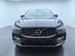 2022 Volvo XC60 4WD Luxury — фото 2