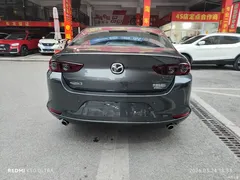 2022 Mazda Axela 2.0L AT quality and elegance — фото 5