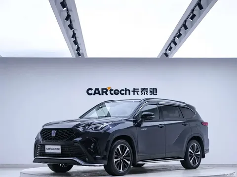 Toyota Crown Kluger 2021