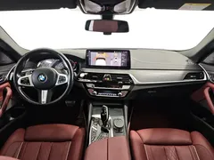 2021 BMW 5 Series 5 530Li M, белый — фото 8