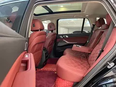 2022 BMW X5 30Li Premium M Sport Package, чёрный — фото 13