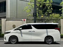 2021 Toyota Alphard Hybrid 2.5L Premium, белый — фото 4