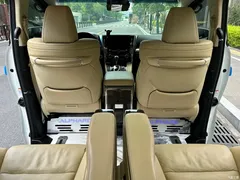 2021 Toyota Alphard Hybrid 2.5L Premium, белый — фото 11