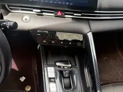 2022 Hyundai Elantra 1.5L CVT LUX, чёрный — фото 7