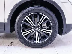 2020 Volkswagen Tiguan L 330TSI AT 2WD Panoramic Comfort National VI — фото 6