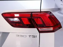 2020 Volkswagen Tiguan L 330TSI AT 2WD Panoramic Comfort National VI — фото 9