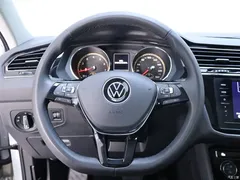 2020 Volkswagen Tiguan L 330TSI AT 2WD Panoramic Comfort National VI — фото 16