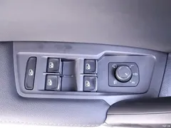 2020 Volkswagen Tiguan L 330TSI AT 2WD Panoramic Comfort National VI — фото 17