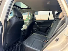 2022 Toyota Wildlander 2.0L CVT 2WD Luxury — фото 6