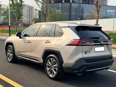 2022 Toyota Wildlander 2.0L CVT 2WD Luxury — фото 7