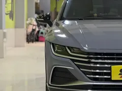 2021 Volkswagen CC 380TSI Shooting Brake — фото 3