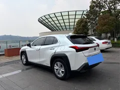 2022 Lexus UX 260h, белый — фото 6