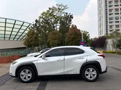 2022 Lexus UX 260h, белый — фото 8